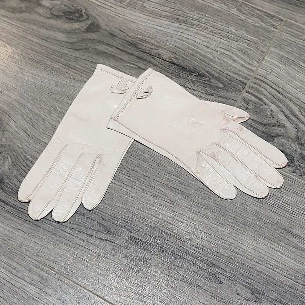 GUC Vintage White Old English Soft Riding Gloves